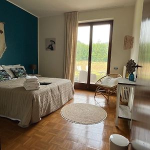 Camera con letto king size